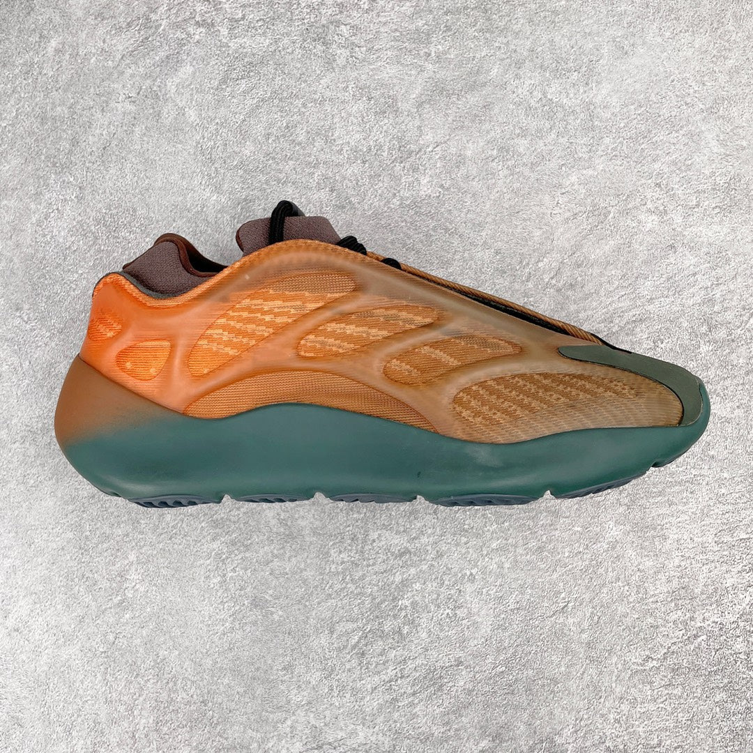 Yeezy 700 V3 Copper Fade