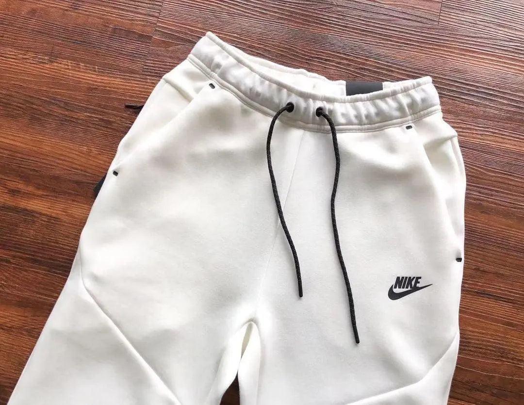 Nike Tech Fleece Branco